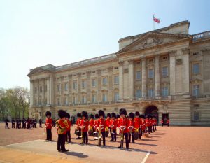 Buckingham Palace CREDIT British Tourist Authority
