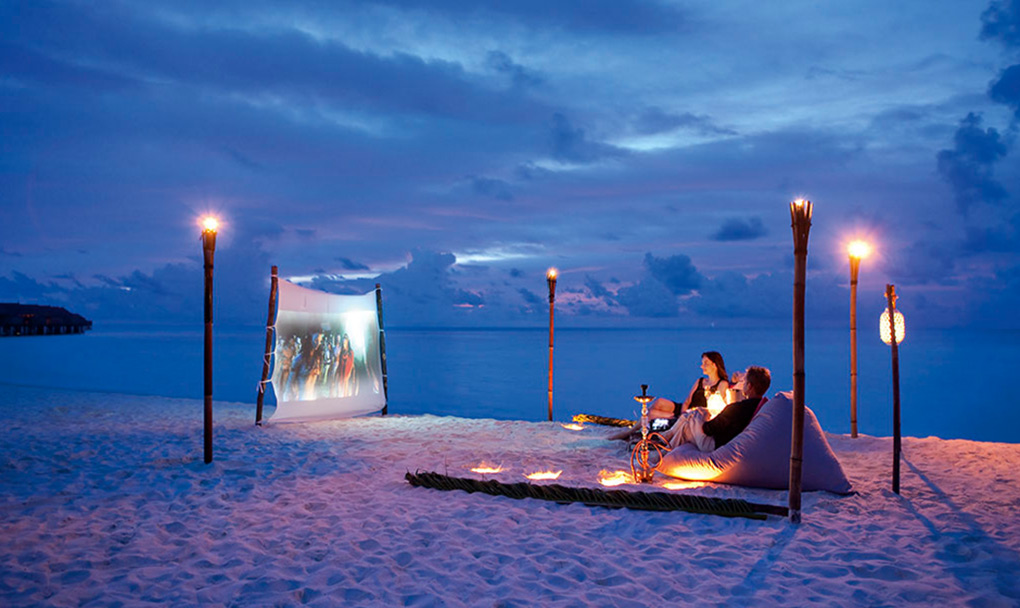 Moofushi, beach cinema, The Maldives, movies on the beach